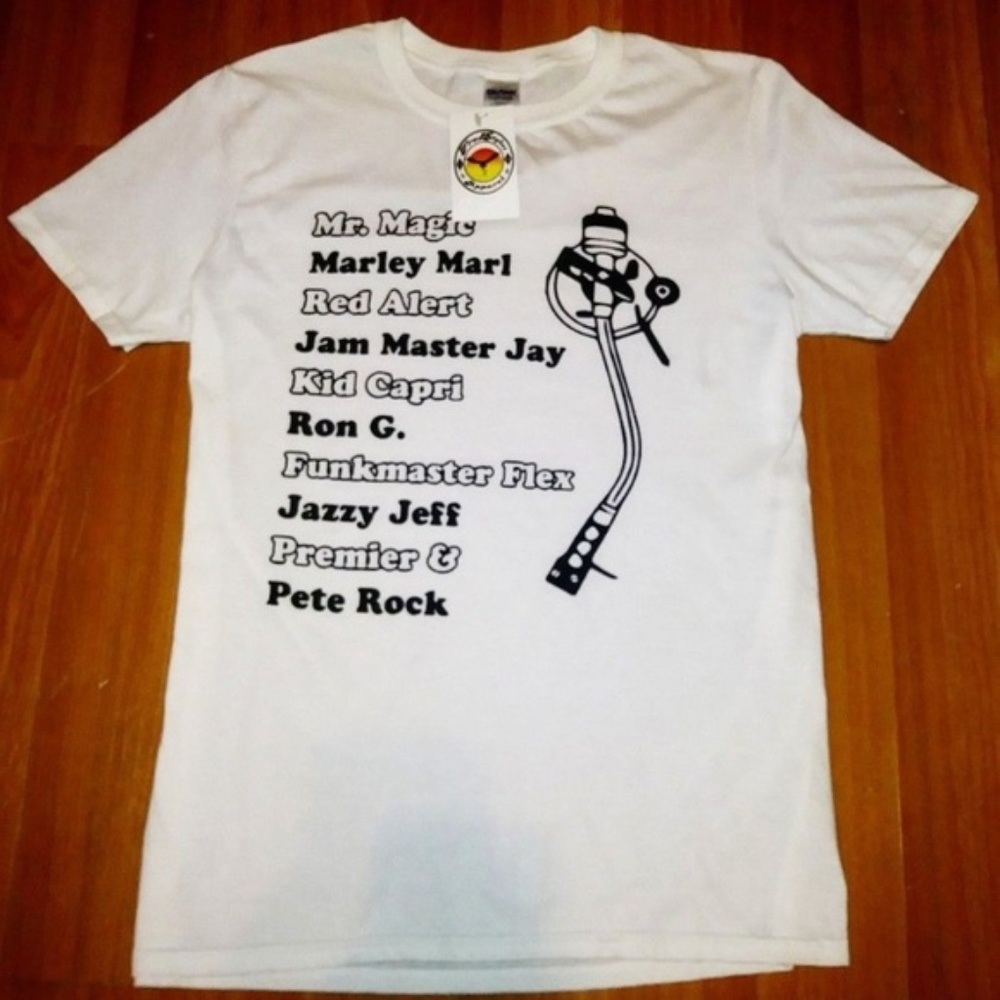 Hip Hop DJ's T-Shirt Gildan Mens Pre Shrunk